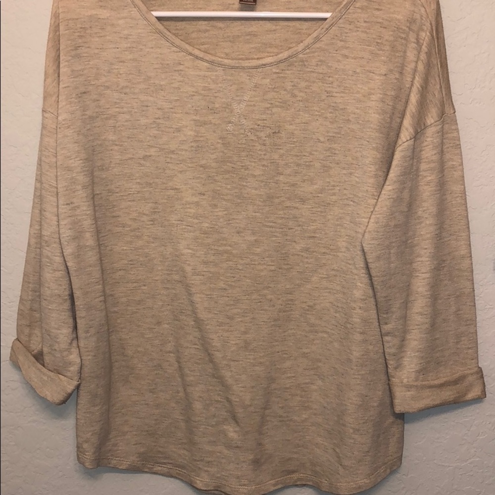 Light Tan 3/4 sleeve sweater